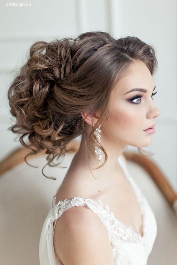 Perfect Messy Bun Hairstyles For All Occasions