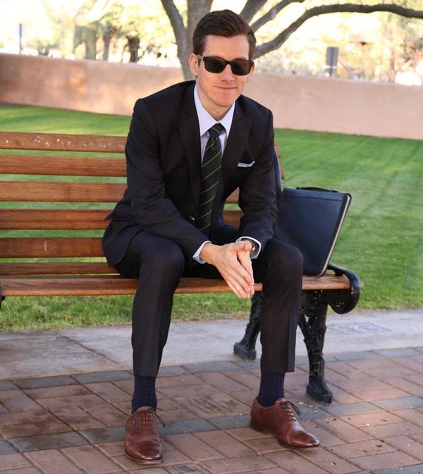 34 Stylish Black Suit With Brown Shoes Outfits For Men 23. 