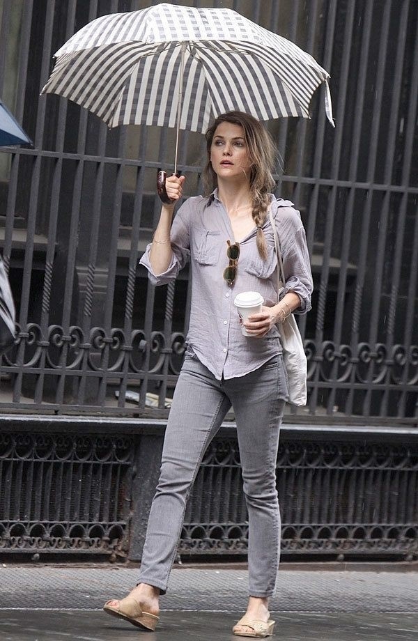 32 Best Rainy Day Outfits For Work To Try This Rainy Season